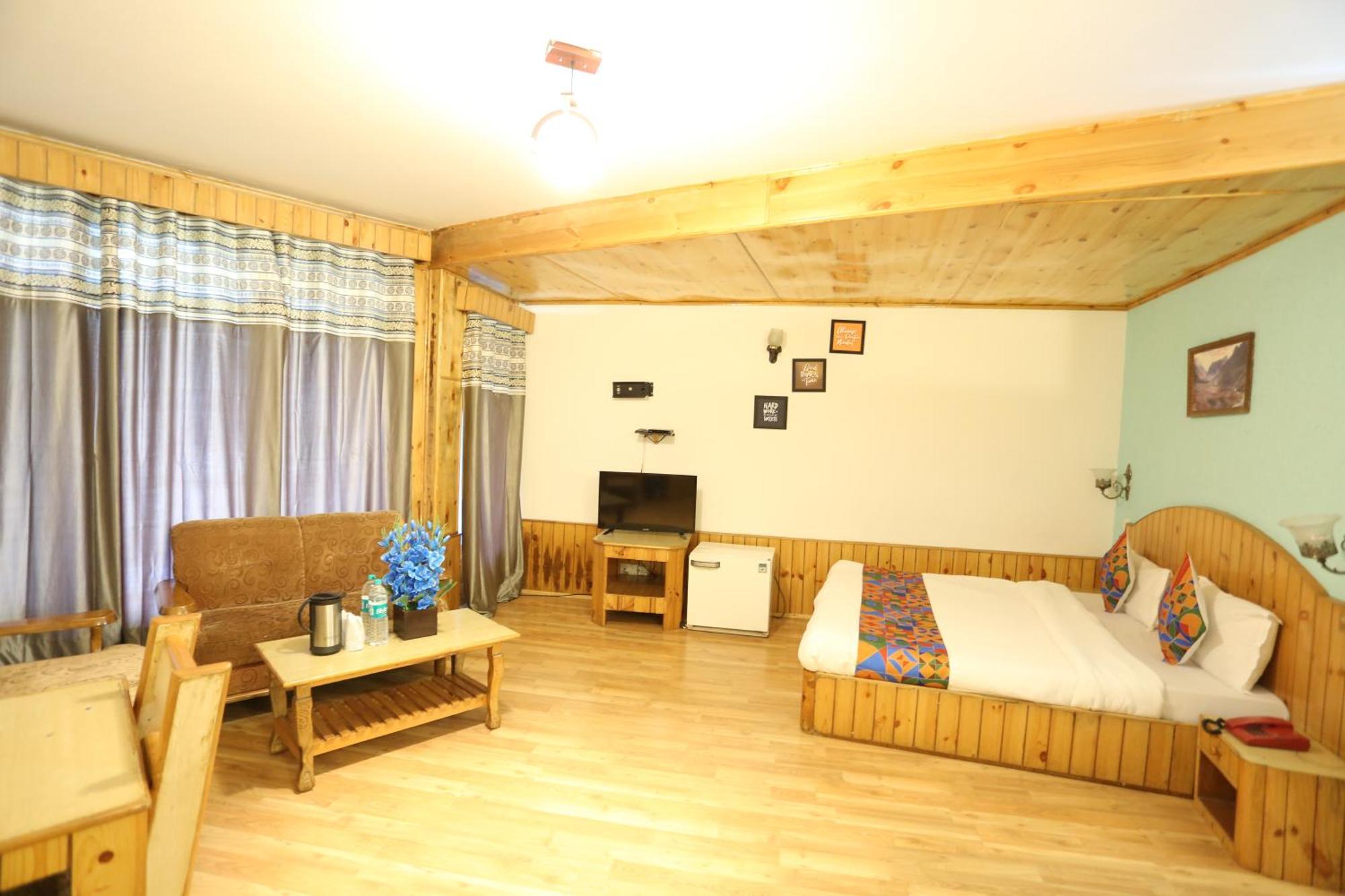 Hotel Surbhi Vashist Zewnętrze zdjęcie