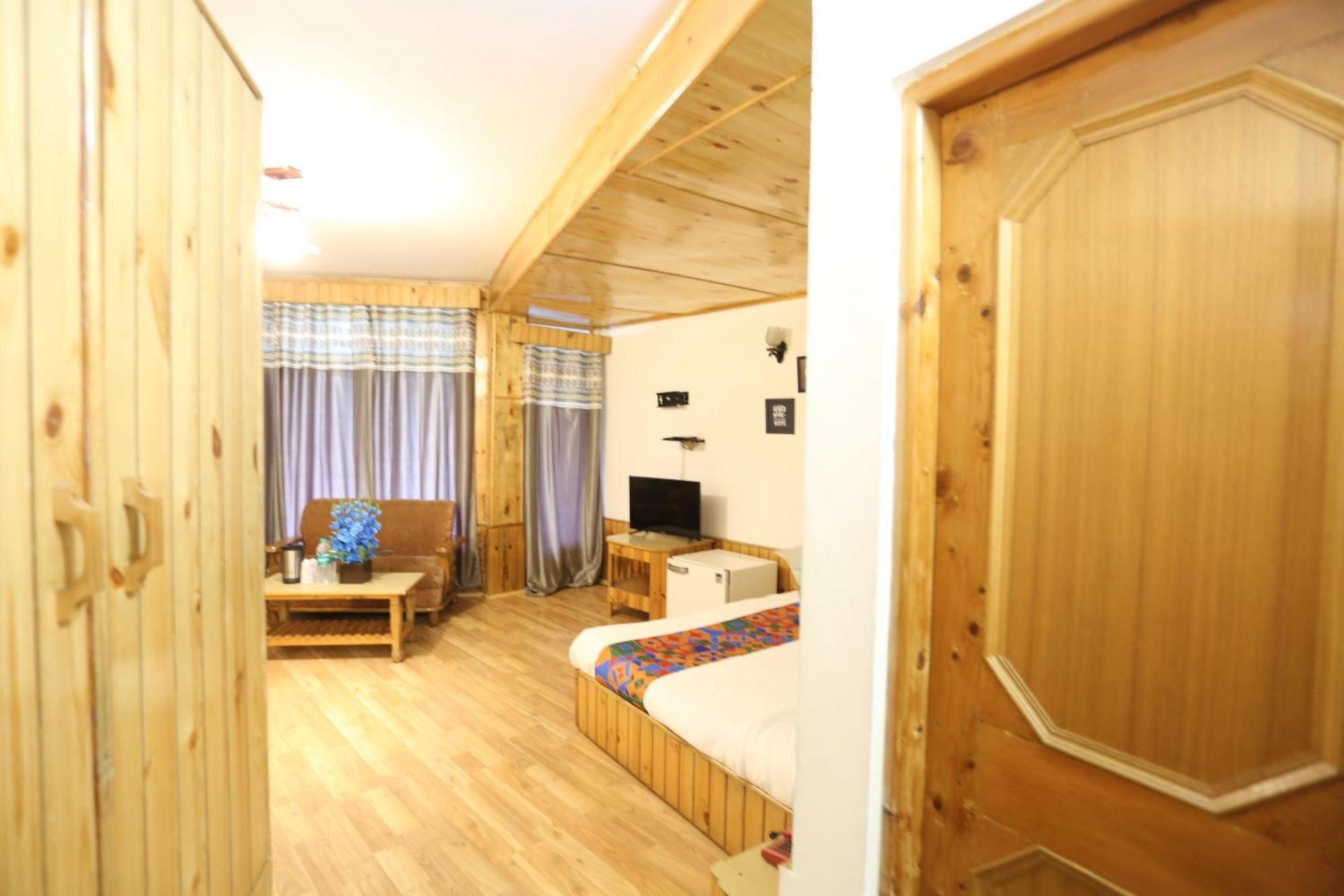 Hotel Surbhi Vashist Zewnętrze zdjęcie